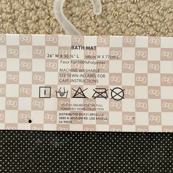 Forever 21 x Hello Kitty Bath Mat. (NWT) - Picture 7 of 8